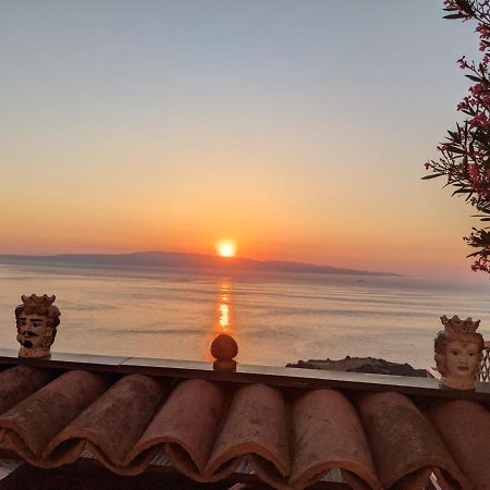 U Castiddanu breathtaking view Appartement Taormina Buitenkant foto