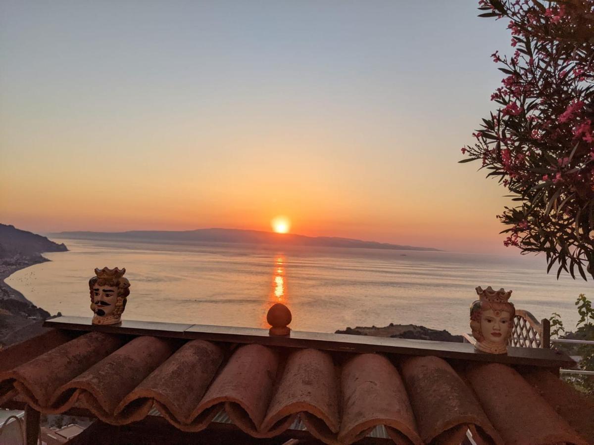 U Castiddanu breathtaking view Appartement Taormina Buitenkant foto